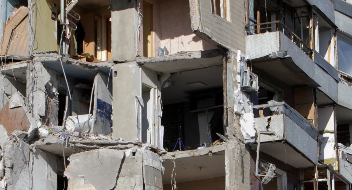 https://static.adhubmedia.com/notizie_it/wp-content/uploads/2026/07/guerra-iran-gli-stati-uniti-colpiscono-lisola-qeshm-morti-due-soldati-americani-e0edad4f.jpg