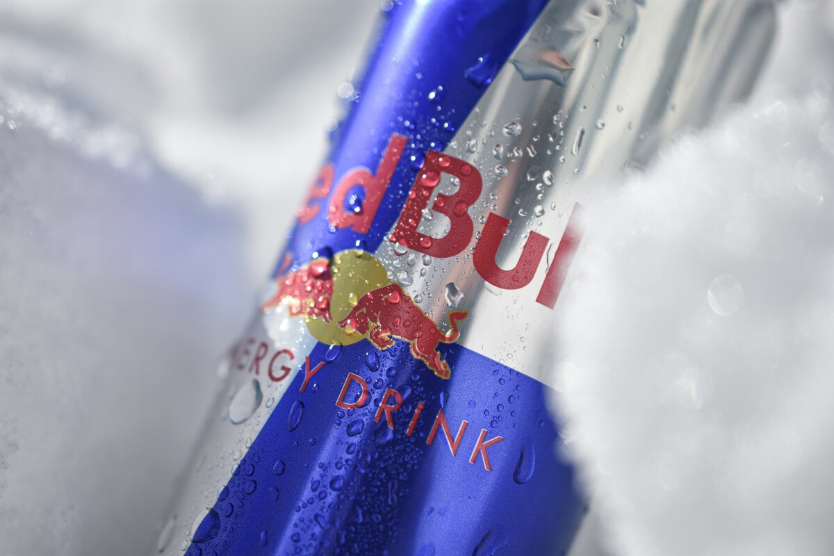 https://static.adhubmedia.com/notizie_it/wp-content/uploads/2026/07/inghilterra-energy-drink-vietati-ai-minori-di-16-anni-4d8edf4d.jpg