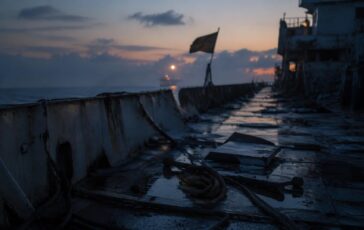 Iran condanna l'attacco ucraino a una nave commerciale: un marinaio ucciso