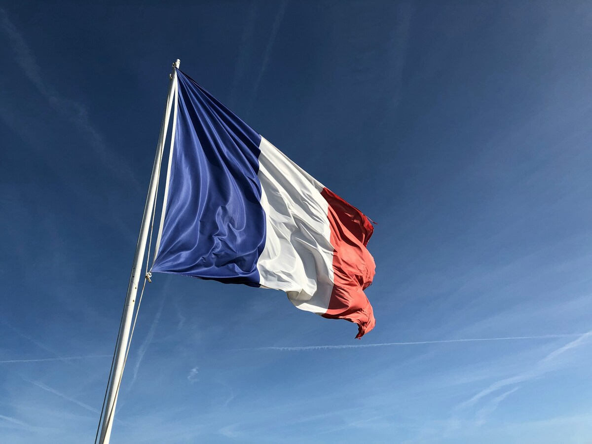 https://static.adhubmedia.com/notizie_it/wp-content/uploads/2026/07/marine-le-pen-condannata-ma-potra-partecipare-alle-elezioni-presidenziali-del-20-9f365c22.jpg