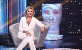 001-conduttrice-giornalista-racconta-storie-d-amore