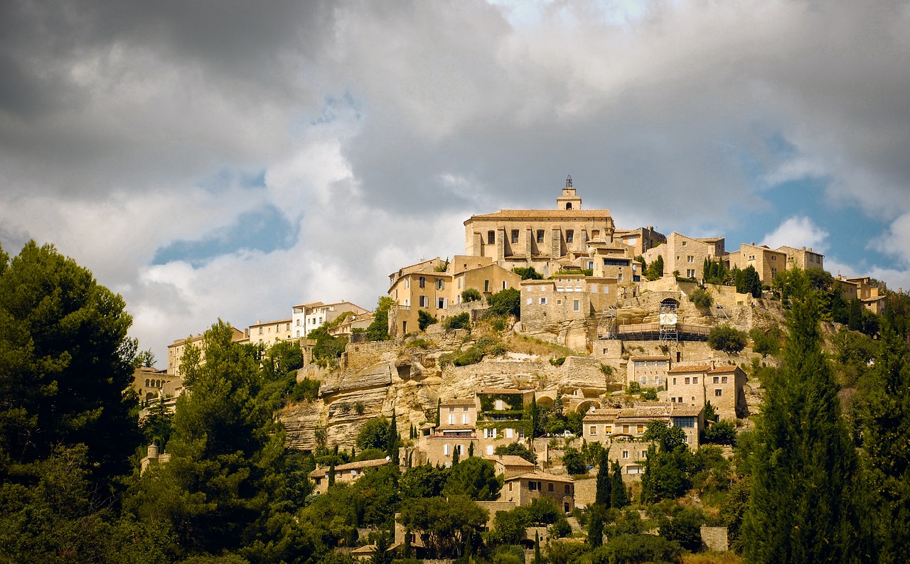 https://static.adhubmedia.com/notizie_it/wp-content/uploads/2026/07/natural-villageit.jpg