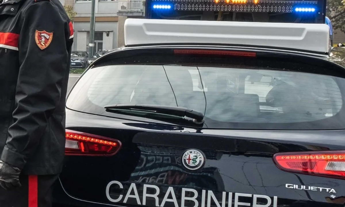 https://static.adhubmedia.com/notizie_it/wp-content/uploads/2026/07/tunisino-adesca-ragazzine-promettendo-un-tatuaggio-e-le-violenta-condannato-a-10-0c264492.jpg