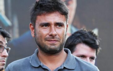 Alessandro Di Battista in arrivo stanotte a Cuba 2 medici del Policlinico Gemelli 364x230