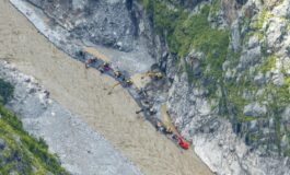 Alluvione in Nepal oltre 900 morti. 933 lavoratori intrappolati in tunnel di sistemi idroelettrici 265x160