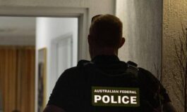 Australia allarme per corpo in una valigia. ma era una bambola sexy 265x160