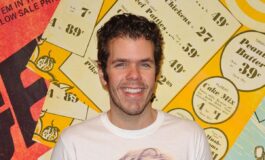 Autolesionismo in diretta su TikTok ricoverato il blogger Perez Hilton 265x160
