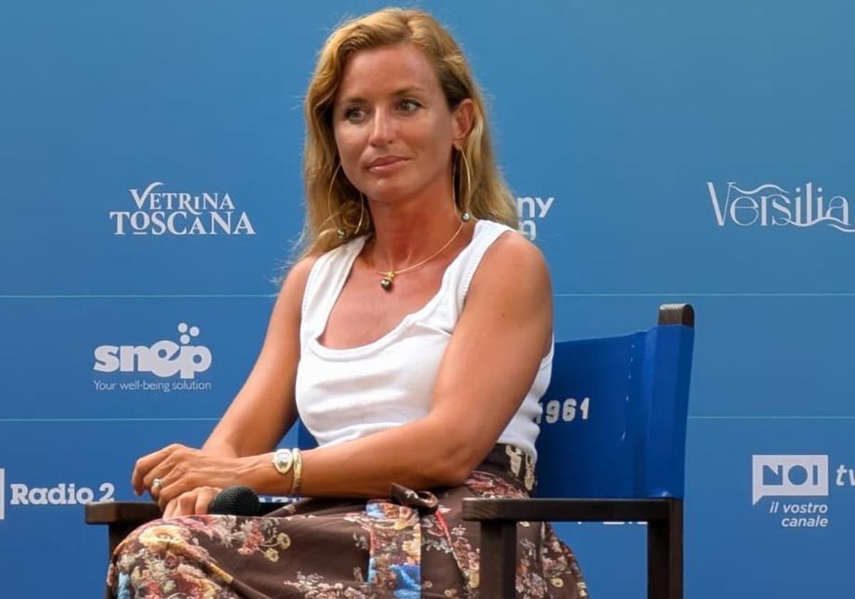 Beatrice Venezi replica alle polemiche: "Dirigere in Russia? Sono un'artista libera"