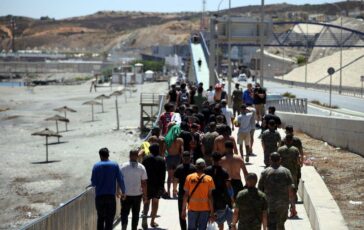 Ceuta Spagna contro Italia Non si e dimostrata allaltezza e il Paese con il maggior numero di ingressi irregolari in Europa 364x230