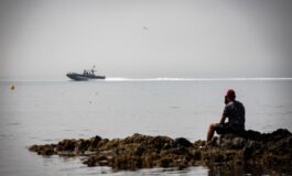 Ceuta migranti dal Marocco arrivati a Gibilterra. El Mundo Venti persone bloccate 265x160