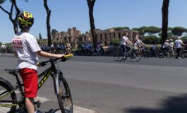 Codice della strada da patente a 17 anni a obbligo casco e contrassegno e bike le 15 novita allo studio 265x160
