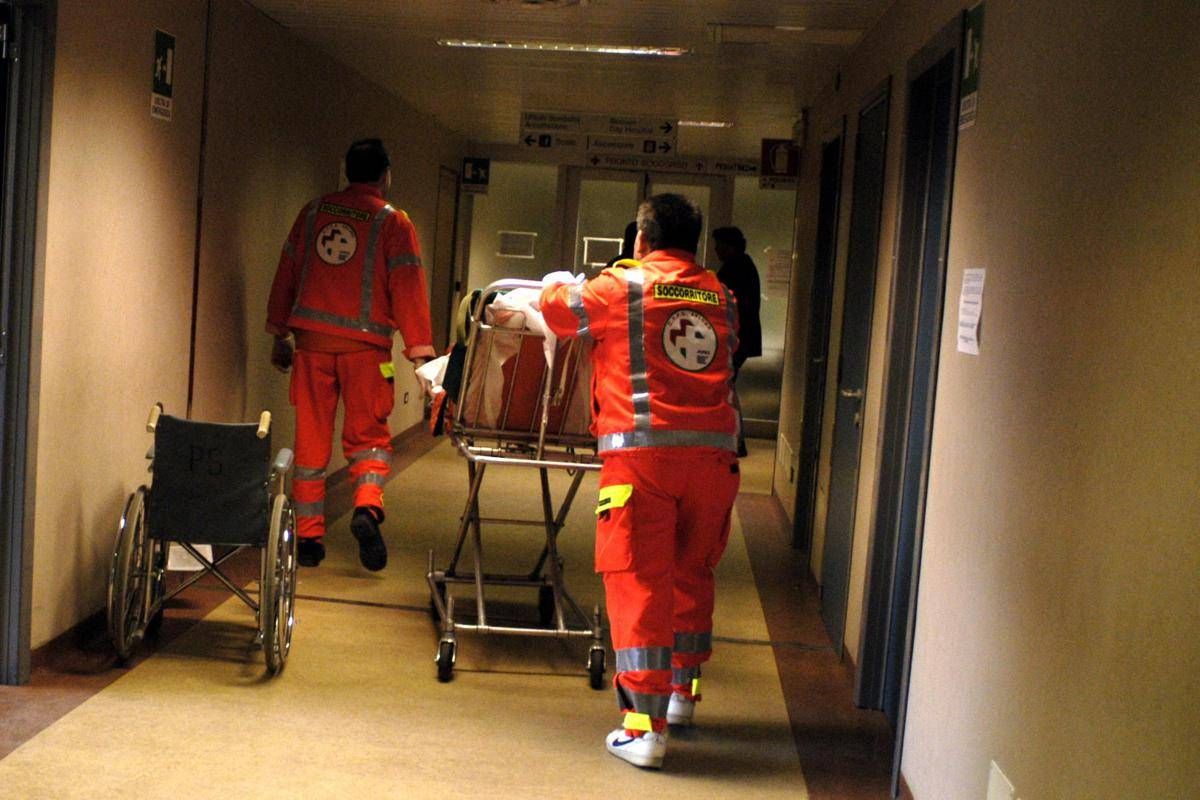 Da Prato a Catania, un'estate di violenze nei pronto soccorso, Ordini medici: "Aumentano le denunce"
