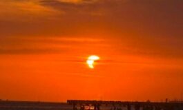 Eclissi parziale di sole lo spettacolo al tramonto nei cieli dItalia 265x160