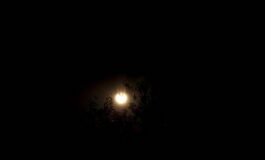 Eclissi totale una questione di. geometria ecco da cosa dipende e perche si verifica 265x160