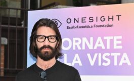 EssilorLuxottica Leonardo Maria Del Vecchio lascia tutti gli incarichi 265x160