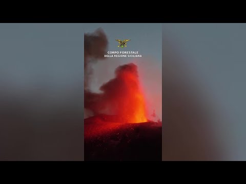 Etna, prosegue l'attività eruttiva: nuova bocca a 1.900 metri