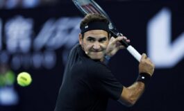 Federer vacanza italiana sulla terra rossa il match a Taormina con Arnault 265x160