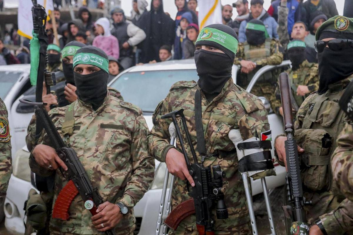 Gaza, Hamas 'celebra' 15enne ucciso in combattimento: "Ha piazzato esplosivi e sparato con lanciarazzi anticarro"