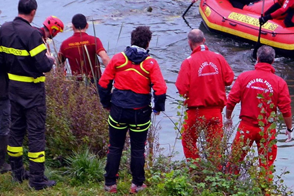 Grosseto, uomo trovato morto in un laghetto artificiale: era scomparso da casa
