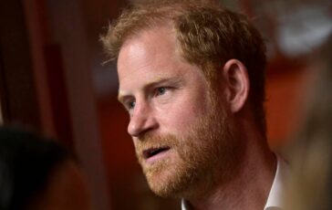 Harry e ritorno in Gb il retroscena duca di Sussex e ancora arrabbiato e vuole le scuse della famiglia 364x230