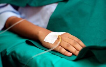 Ho dolori pazzeschi ce unanguilla viva nellintestino il caso quasi unico al mondo 364x230