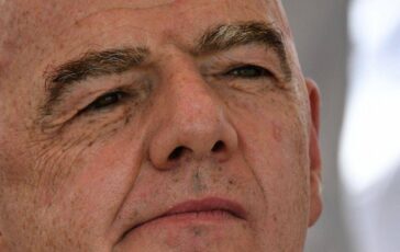 Infantino sotto accusa Telegraph Fece pagare da Uefa ricca buonuscita a sua amante 364x230