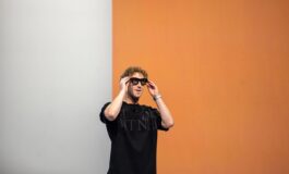 Meta cambia gli occhiali intelligenti Segnaleranno quando riprendono 265x160