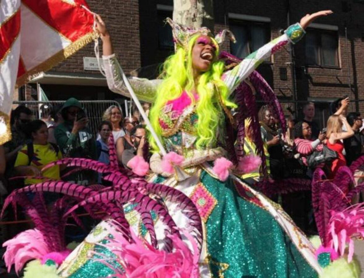 Notting Hill Carnival compie 60 anni, Londra si prepara alla festa più partecipata d'Europa