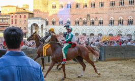 Palio di Siena oggi si corre Sole su Piazza del Campo 265x160
