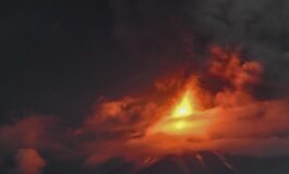 Paura in Guatemala erutta il vulcano Fuego allerta massima 265x160