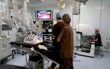 Policlinico di Milano primo ospedale pubblico con nuovi robot chirurgici provenienti dalla Cina 364x230