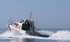 Ponza trovato in mare il cadavere di un uomo con maschera e pinne 265x160