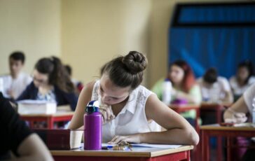 Rientro a scuola 5 buoni propositi per sopravvivere al ritorno in classe a settembre 364x230