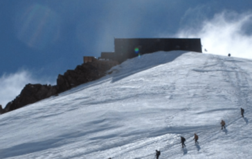 Ritrovati i corpi di due alpinisti belgi scomparsi nel 1992 identificati grazie al Dna 364x230