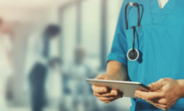 Rivela informazioni riservate ma al telefono non ce il paziente medico nei guai 265x160