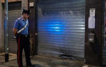 Roma ordigno in via Casilina esplosione nella notte davanti a un negozio di noleggio auto 364x230
