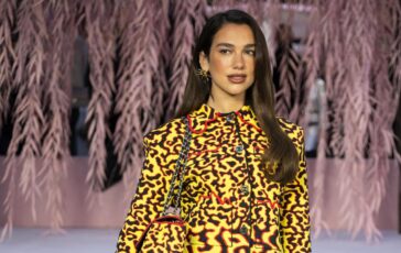 Sanremo Dua Lipa non solo guest star De Martino la vuole per la co conduzione di una serata 364x230