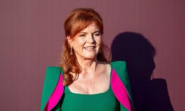 Sarah Ferguson torna nel Regno Unito dopo lo scandalo Epstein 265x160