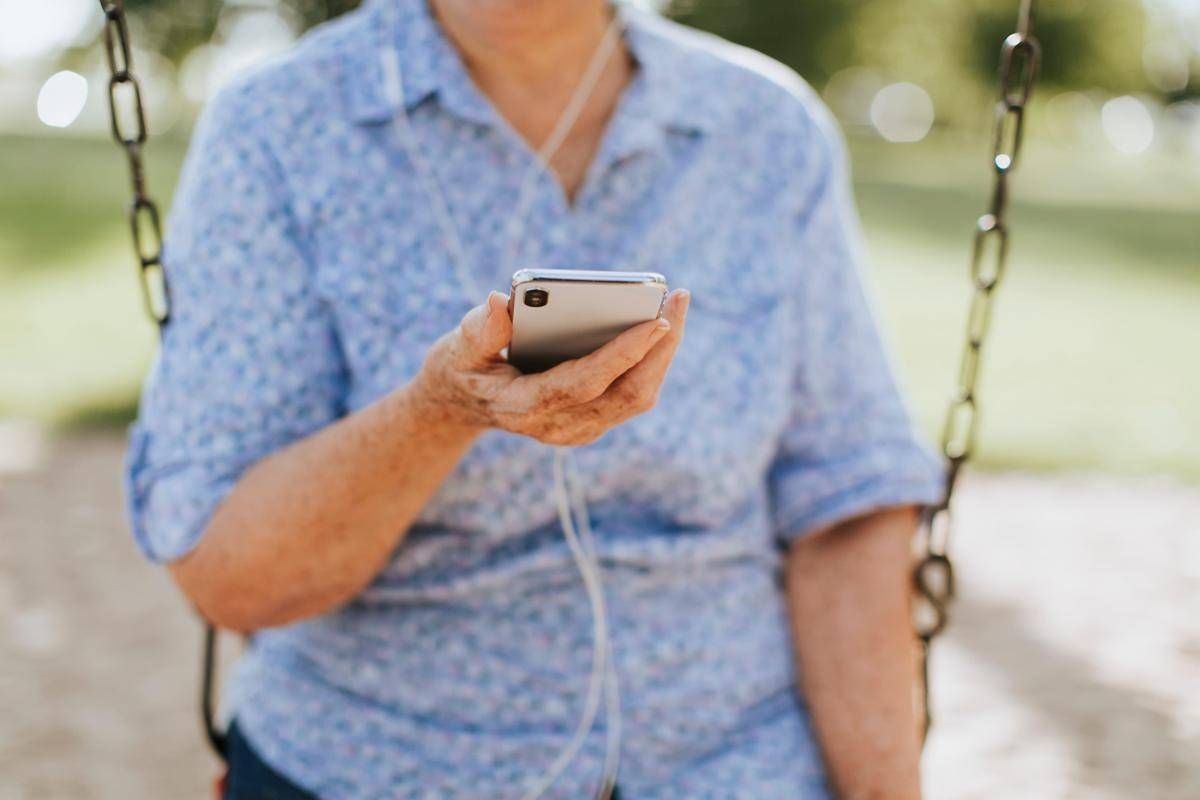 Truffa sventata da 88enne, ecco come difendersi tra falsi tecnici e telefonate di finti parenti