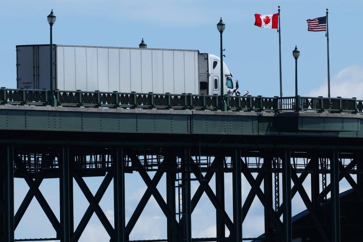 Trump sospende dazi del 50% al Canada: "Presto un accordo"