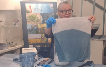 Turismo a Tolosa tra tessuti e cosmetici la tintura ancestrale del bleu de pastel diventa esperienza 364x230