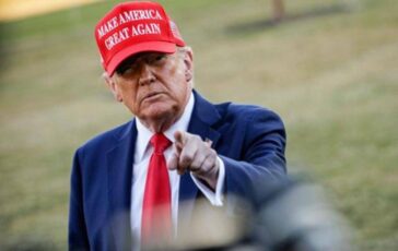 Usa lallarme degli ex 007 Trump sta concentrando potere e indebolendo le istituzioni 364x230