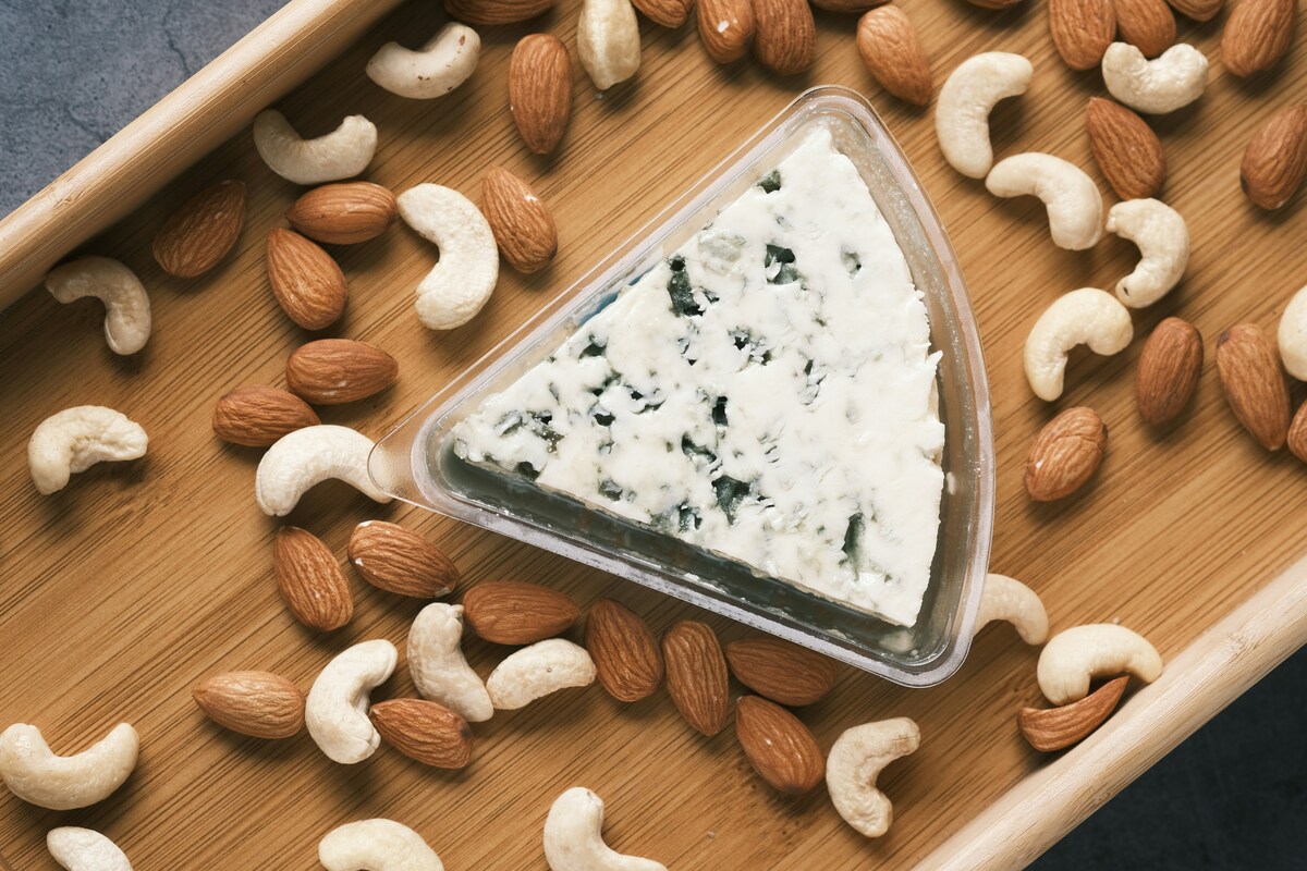 https://static.adhubmedia.com/notizie_it/wp-content/uploads/2026/08/allerta-alimentare-gorgonzola-ritirato-dai-supermercati-per-rischio-listeria-d544f36c.jpg