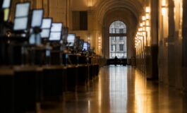 Borse europee in rosso: Milano, Francoforte e Parigi in difficoltà
