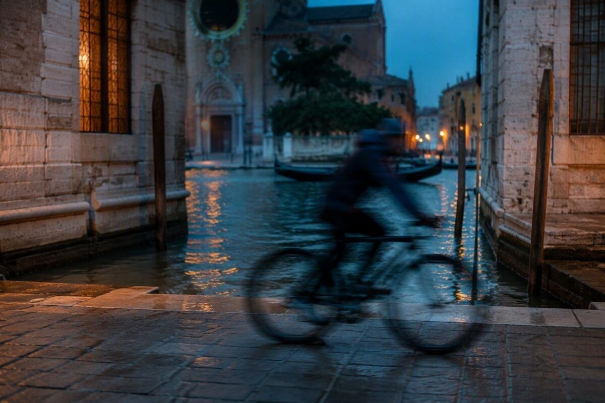 Borseggiatore veneziano deruba anziani e muore improvvisamente