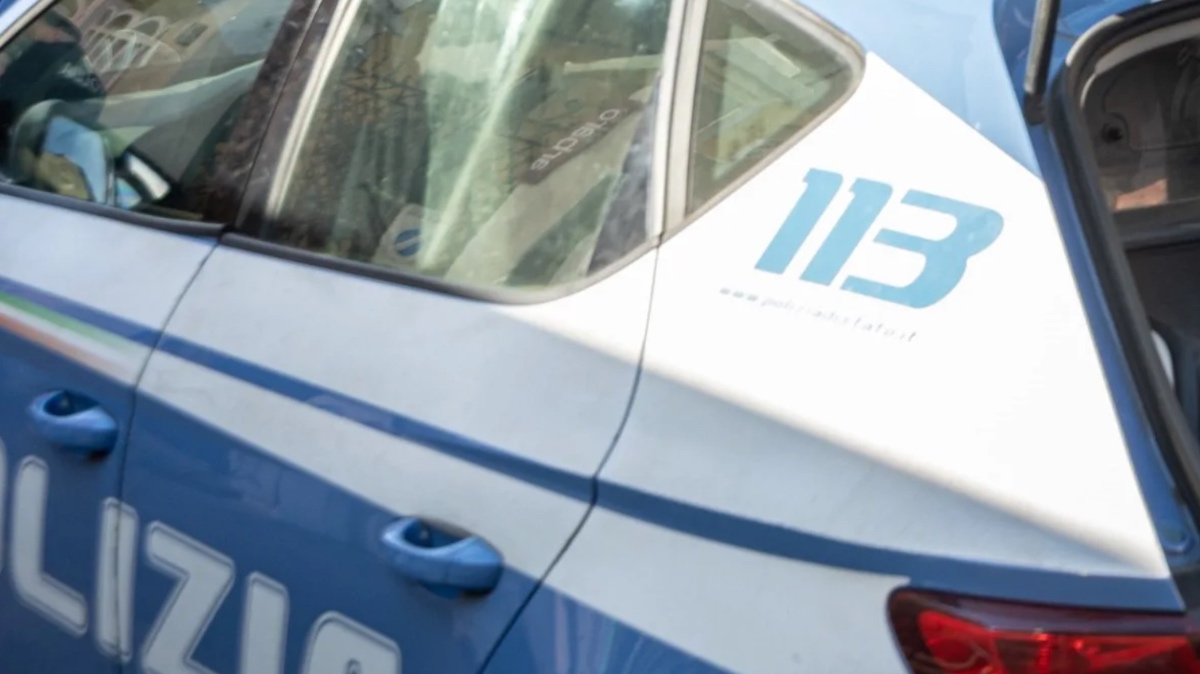 https://static.adhubmedia.com/notizie_it/wp-content/uploads/2026/08/capri-rissa-a-marina-grande-tra-commercianti-e-turisti-il-prefetto-rafforza-i-co-95241c2f.jpg