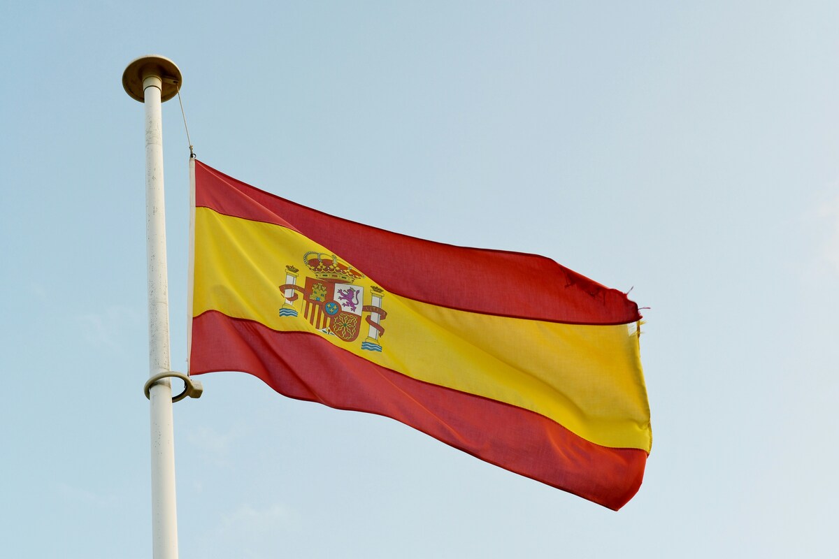 https://static.adhubmedia.com/notizie_it/wp-content/uploads/2026/08/ceuta-lira-di-sanchez-sullo-stop-a-schengen-93992ee4.jpg