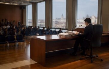 Conte e il dibattito sul woke: la sinistra italiana cerca una strada