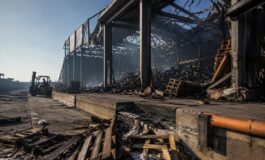 Droni ucraini colpiscono Ozon: danni a centri logistici in Russia