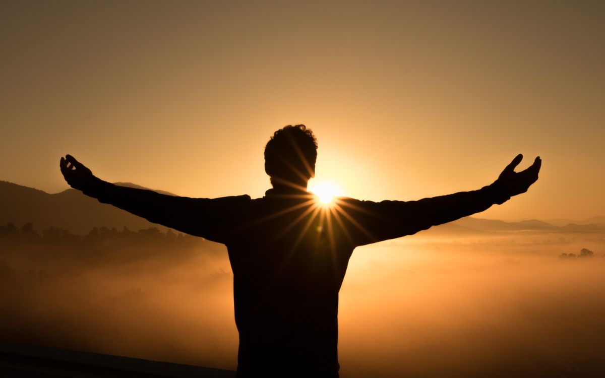 https://static.adhubmedia.com/notizie_it/wp-content/uploads/2026/08/eclissi-solare-oggi-06765324.jpg